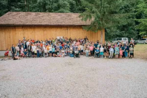 Csoportkép a Kapocs résztvevőivel